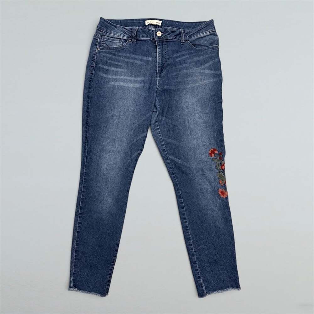 Floral Embroidered Skinny Jeans Raw Hem Medium Wash Women’s Size 12